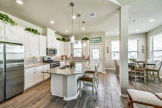 Building Photo - 16207 Rattlesnake Run Trail