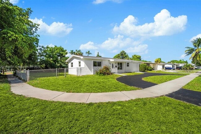 Foto del edificio - 5991 NW 14th Pl