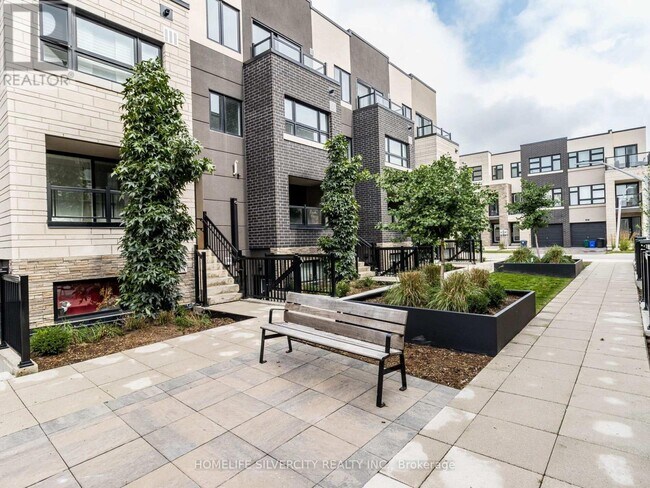 Photo du bâtiment - 1141 Cooke Blvd.