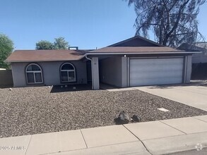 Building Photo - 2326 W Estrella Dr