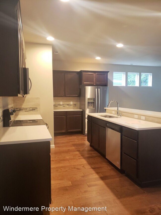 Foto del edificio - 4 br, 3 bath House - 2402 Puget Sound Boul...