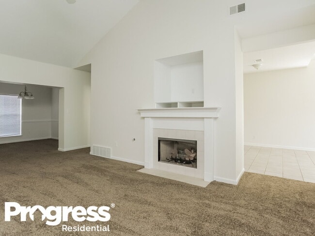 Building Photo - 5711 Carter Dr