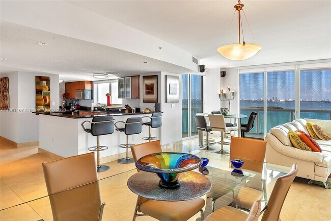 Foto del edificio - 1800 N Bayshore Dr