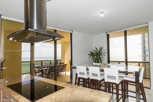 Building Photo - 3 br, 3.5 bath Condo - 16275 Collins Ave A...