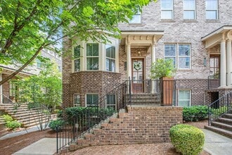 Building Photo - 1216 Virginia Ct