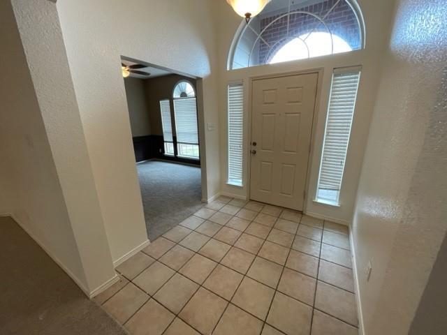 Building Photo - 12320 Rolling Ridge Dr