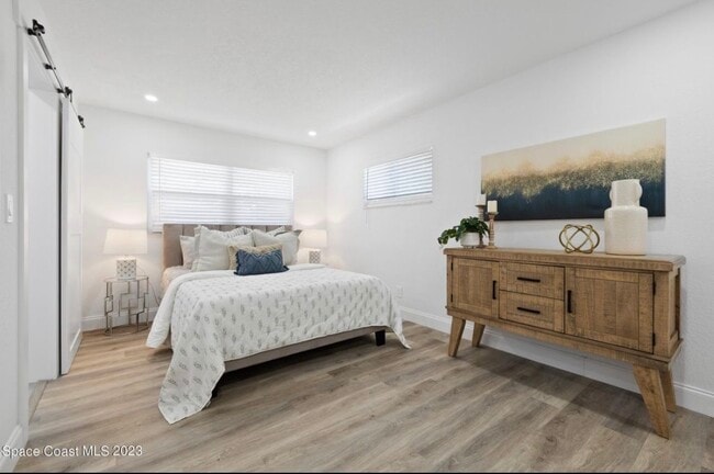 Building Photo - 415 North Shore Dr