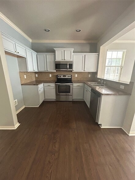 Building Photo - 2984 Peyton Brook Dr