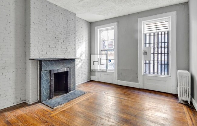 LEROY ST. - LEROY ST. Apartment