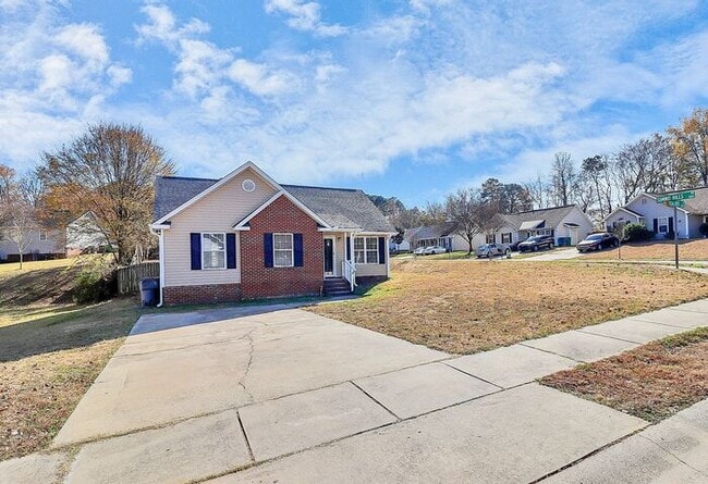 Foto del edificio - Renovated 3BD/2BA Ranch Home in Summit Hills!