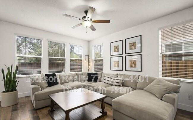 Building Photo - 3890 Dominus Dr