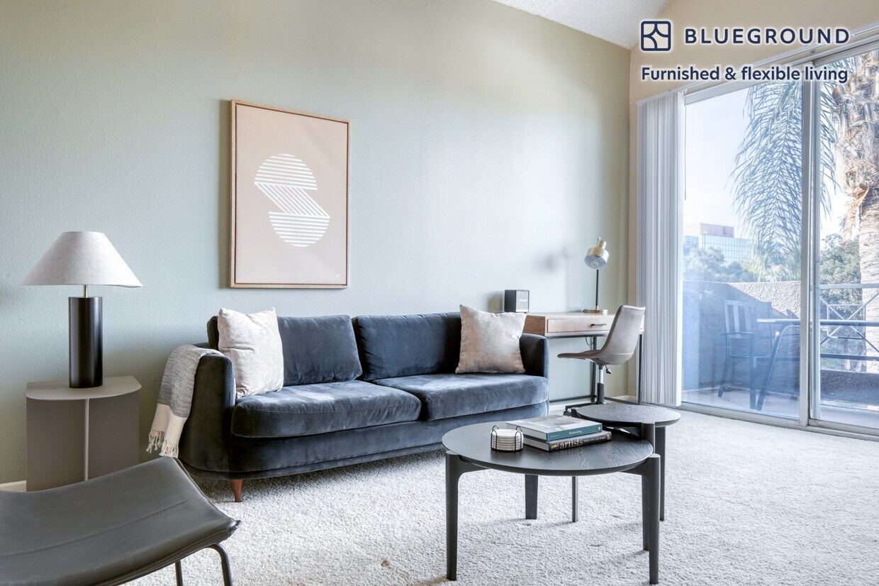 Foto principal - 230 N Kenwood St