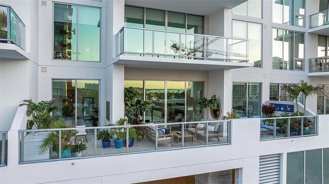 Foto del edificio - 301 QUAY Cmn