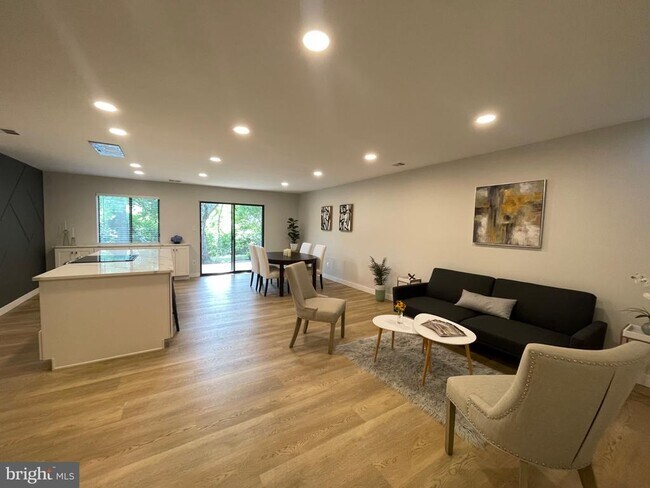 Foto del edificio - 11307 Gatesborough Ln