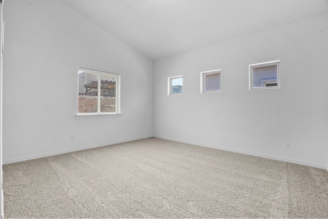 Foto del edificio - 608 Cedarwood Ave