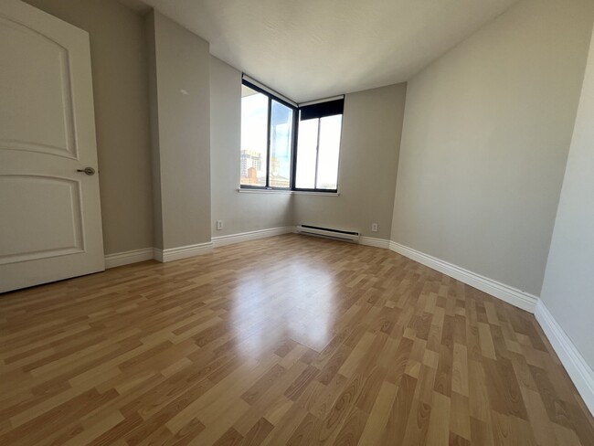 Bedroom View 2 - 900 Bush St