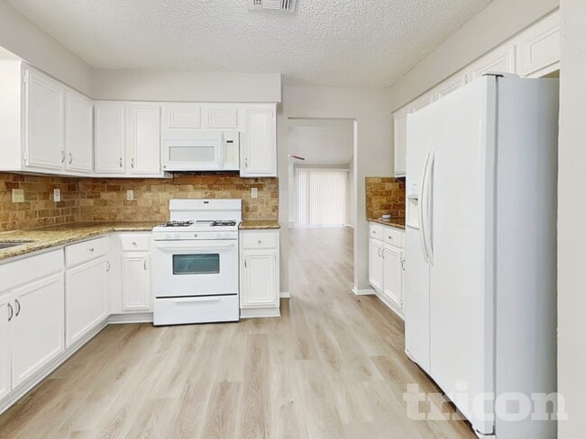 Building Photo - 11118 Nepau Dr