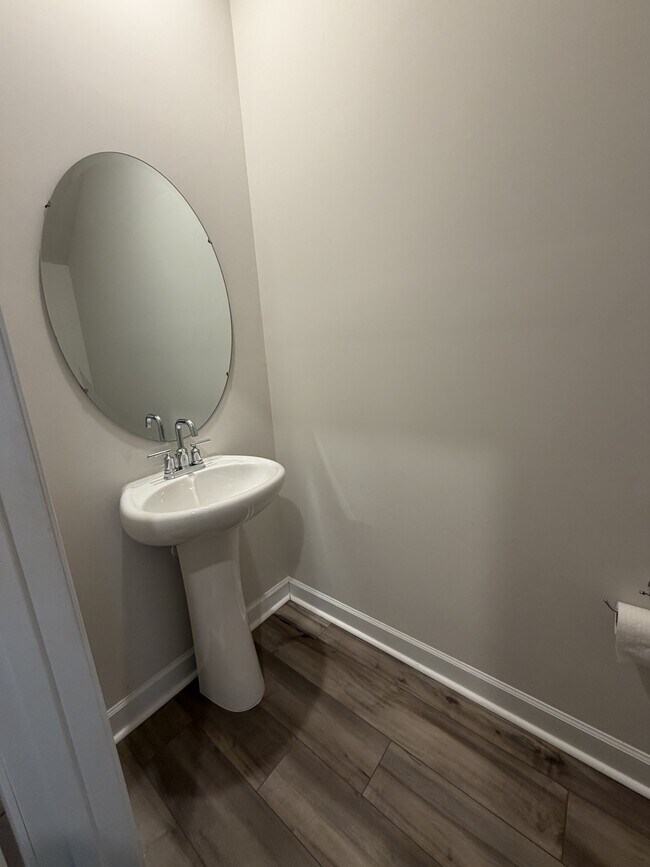 Building Photo - 1453 Old Rivers Rd