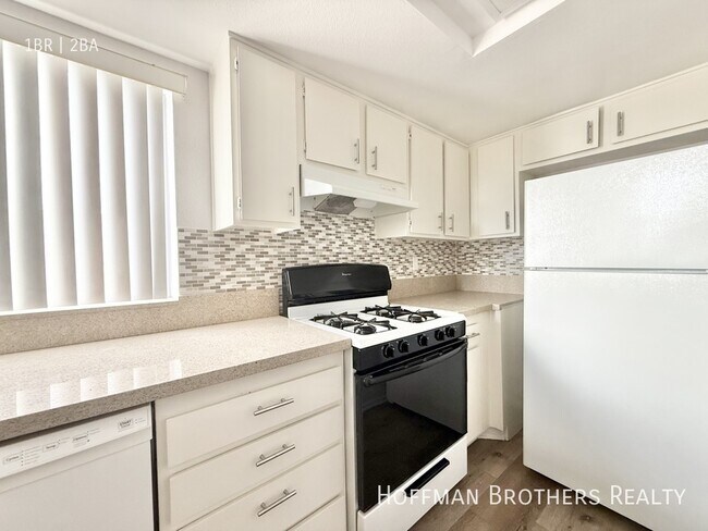 Foto del edificio - 3759 S Canfield Ave