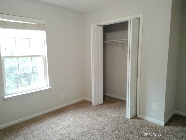 Building Photo - 316 Laurie Ln