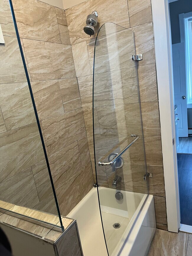 Bathroom - 252 Parkway Ave
