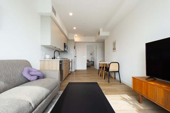 Building Photo - 738 Normandie