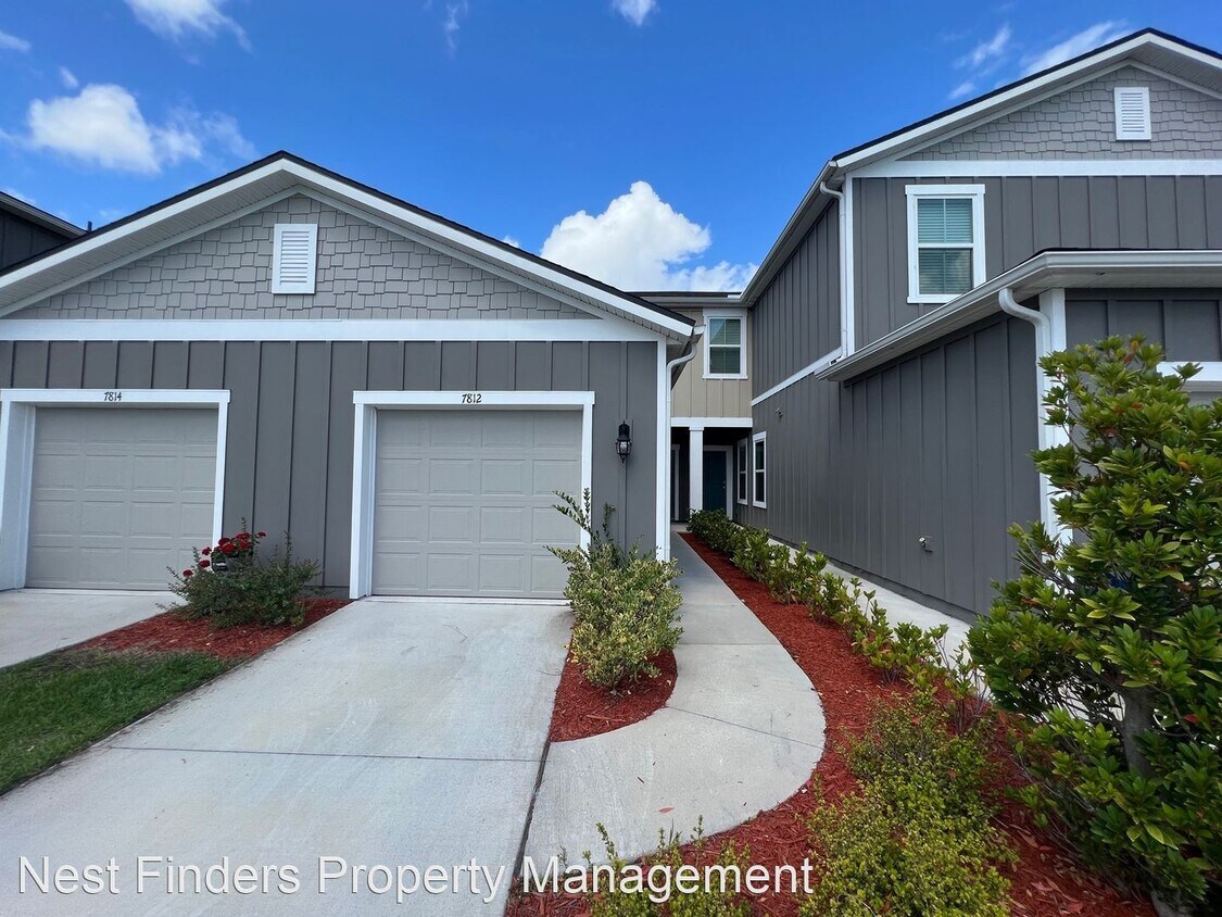 2 br, 2.5 bath House 7812 Echo Springs Rd House Rental in