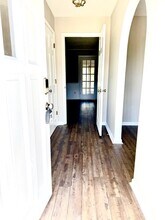 Building Photo - 122 Old Chapin Rd