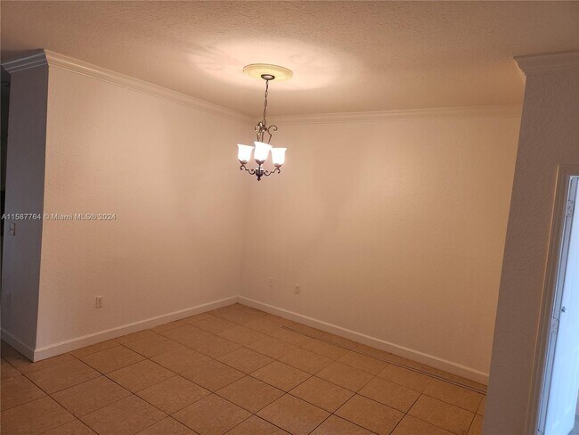 Foto del edificio - 2741 NE 4th St