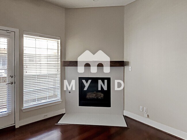 Foto del edificio - 5743 Prospect Ave Unit D