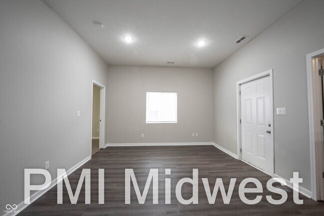 Foto del edificio - 925 N Sheffield Ave