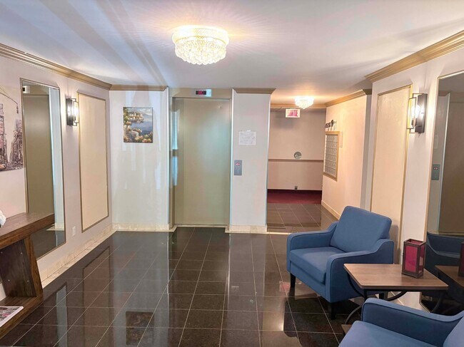 Photo du bâtiment - 850 Rue Muir