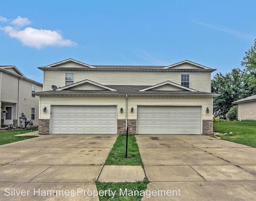 Primary Photo - 3 br, 2.5 bath House - 1200 Emma Court