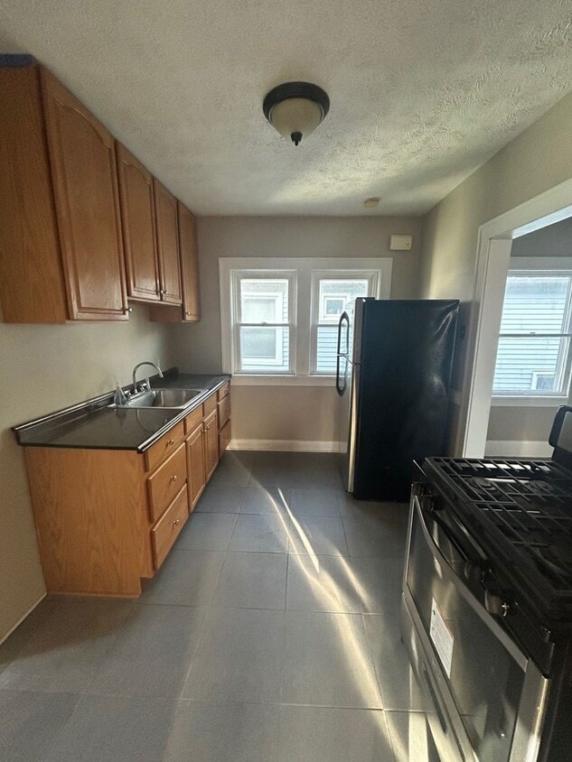 Primary Photo - 13706 Eaglesmere Ave