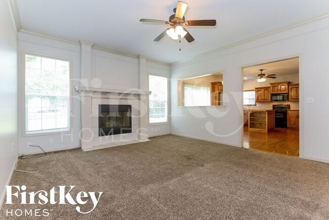 Building Photo - 14050 Drury Ct