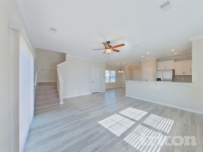 Foto del edificio - 437 N Ivestor Ct