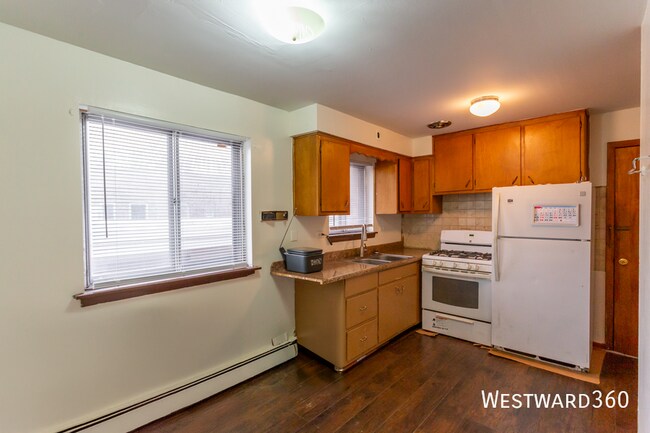 Foto del edificio - 8745 S Cottage Grove Ave