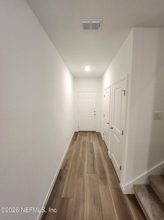 Building Photo - 669 Holly Lks Dr