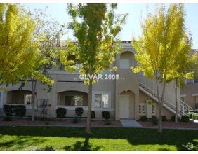 Building Photo - 10245 S Maryland Pkwy
