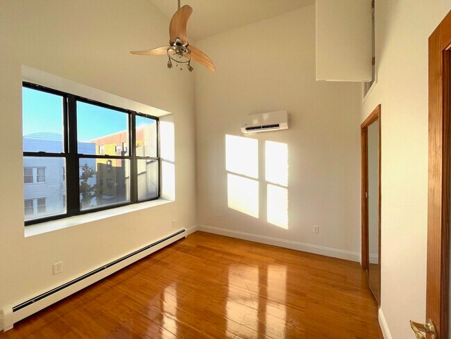Foto del edificio - 410 Central Ave