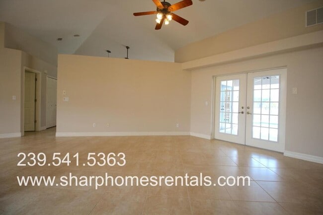 Foto del edificio - 1450 SE 12th Terrace