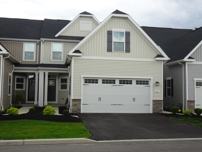 Building Photo - 185 Sandstone Cir