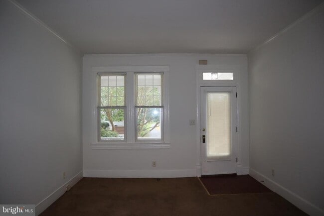 Building Photo - 404 Camden Ave