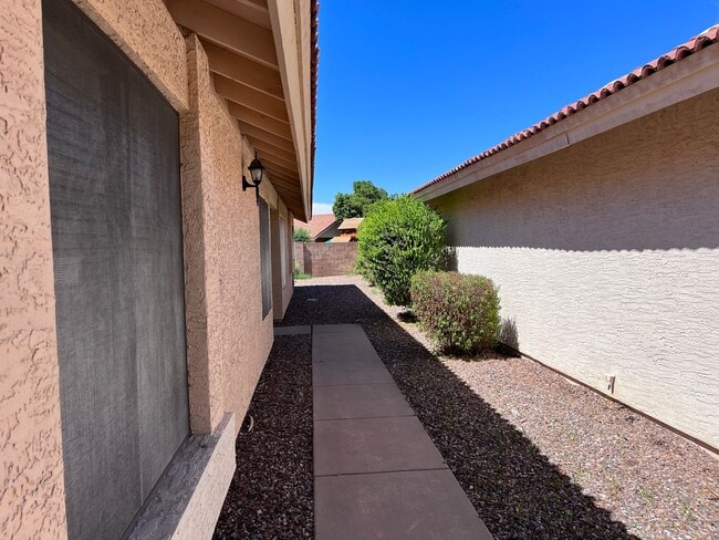 Foto del edificio - MOVE IN SPECIALS!!  Lovely 3BD-2BA Gilbert...