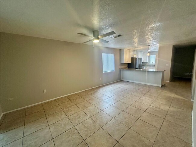 Foto del edificio - 2522 S Oak Ave