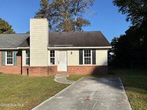 Building Photo - 1526 Tramway Ct