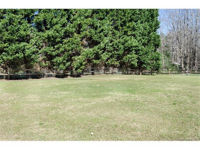 Building Photo - "Charming 4-Bedroom Retreat in Gastonia with Granite Touches & Gleaming Hardwoods!"