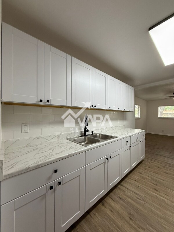 Foto del edificio - 230 Craigmont Ln