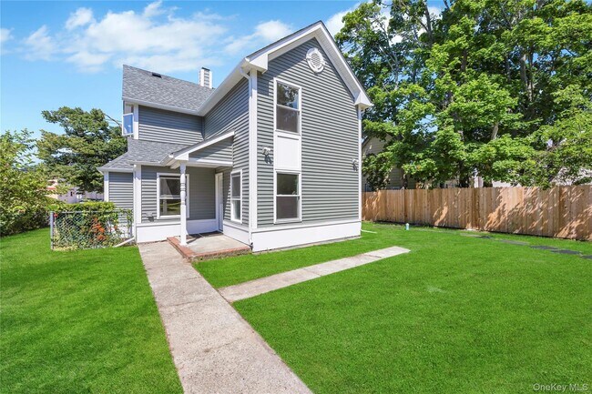Building Photo - 177 Waverly Ave