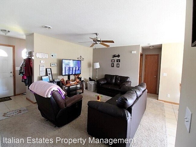 Building Photo - 3 br, 2 bath House - 2931 Brookville Dr